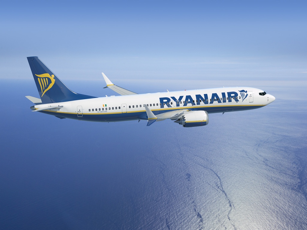 Ryanair MAX (2).jpg
